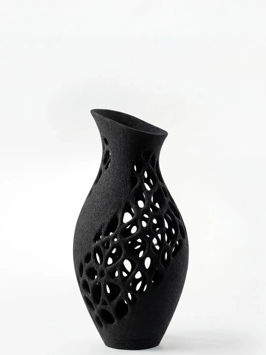 Erode Vessel V1 Vase, quartz sand, by Rollo Studio, view 3