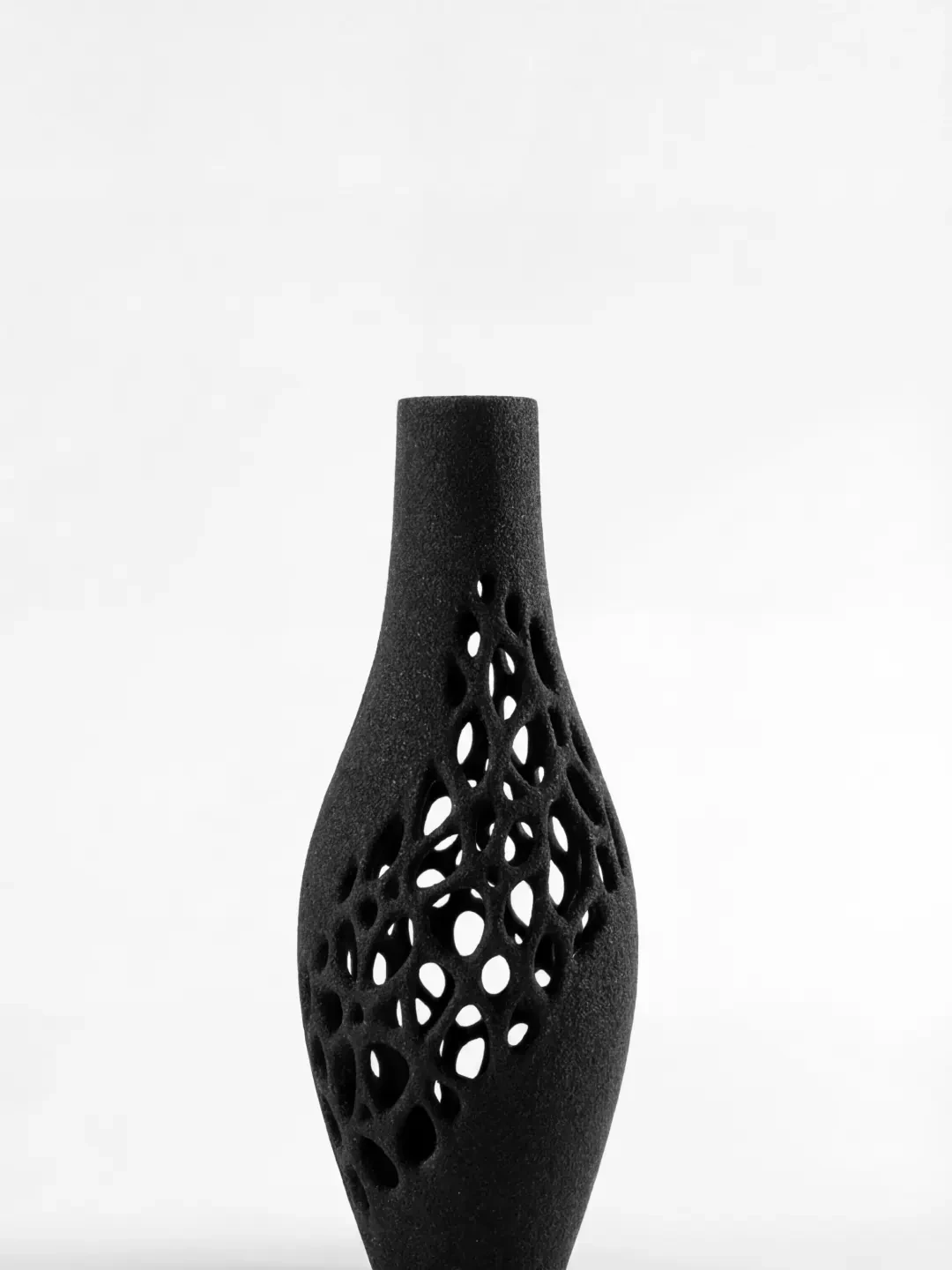 Erode Vessel V2 Vase, quartz sand, by Rollo Studio, view 3