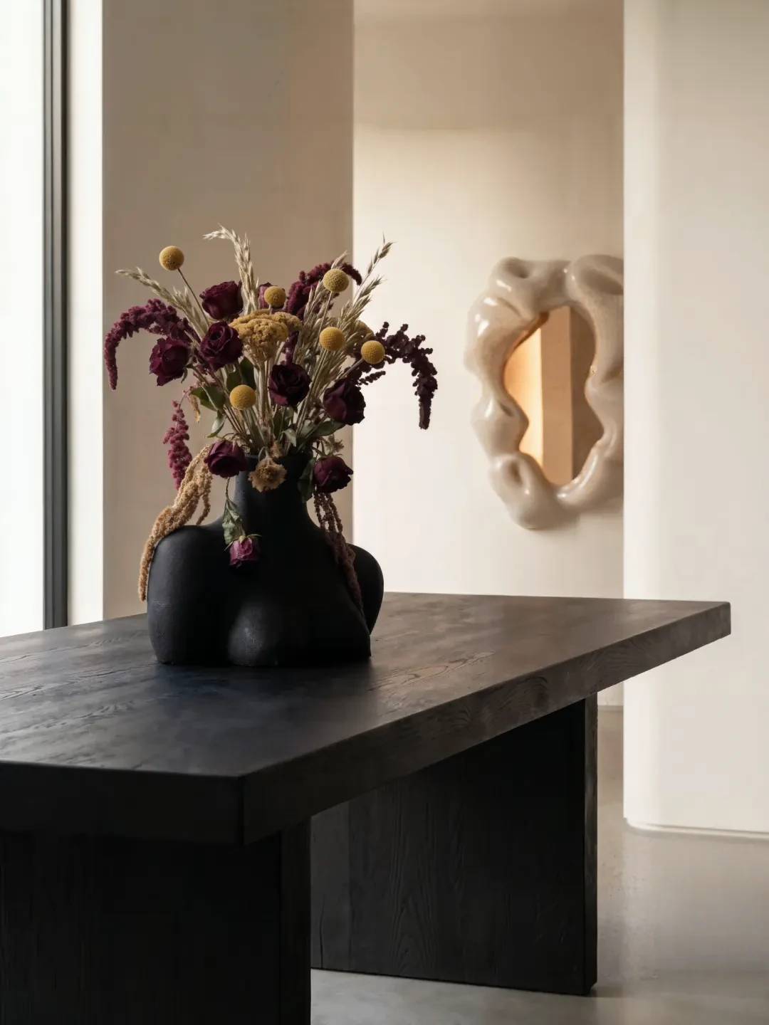 Femme Vessel Vase, quartz sand, by Rollo Studio, view 10