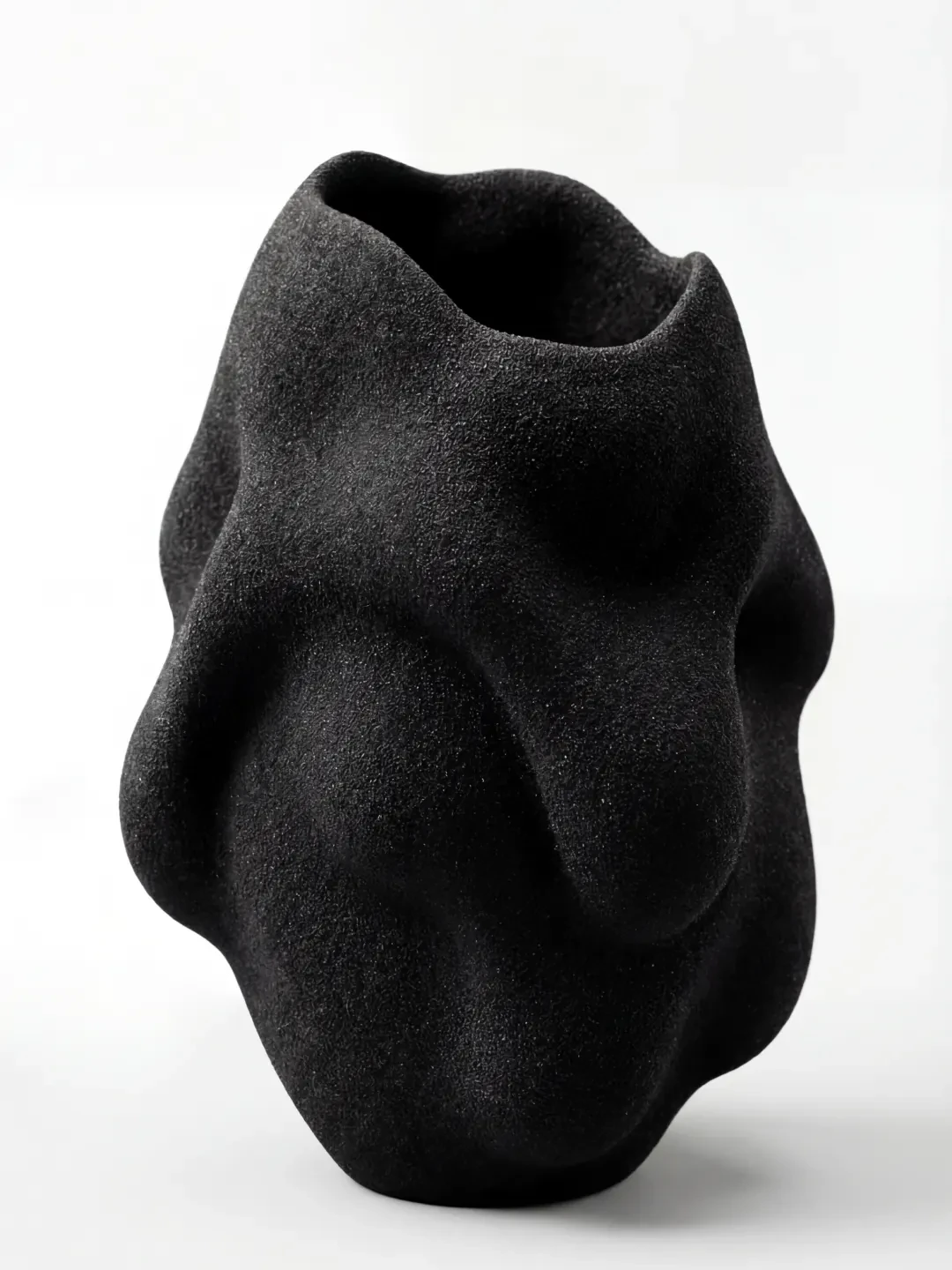 Intrelic Vessel Vase, quartz sand, by Rollo Studio, view 3