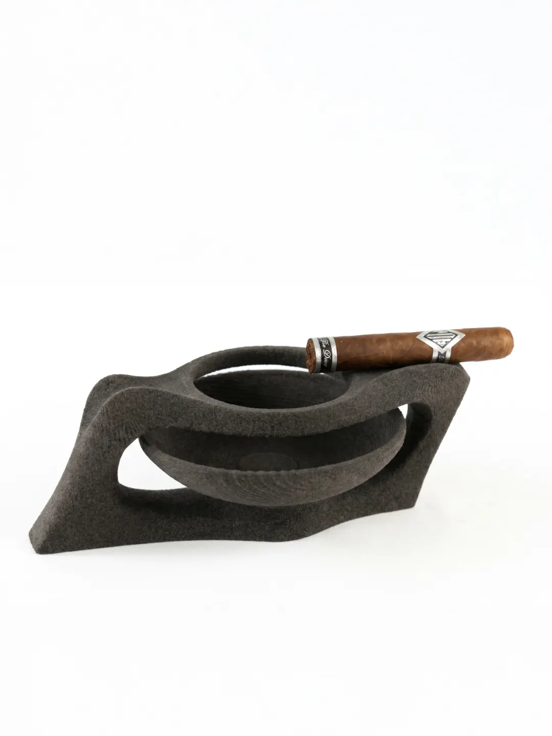 Phantom Cigar Tray, quartz sand, by Rollo Studio, view 4