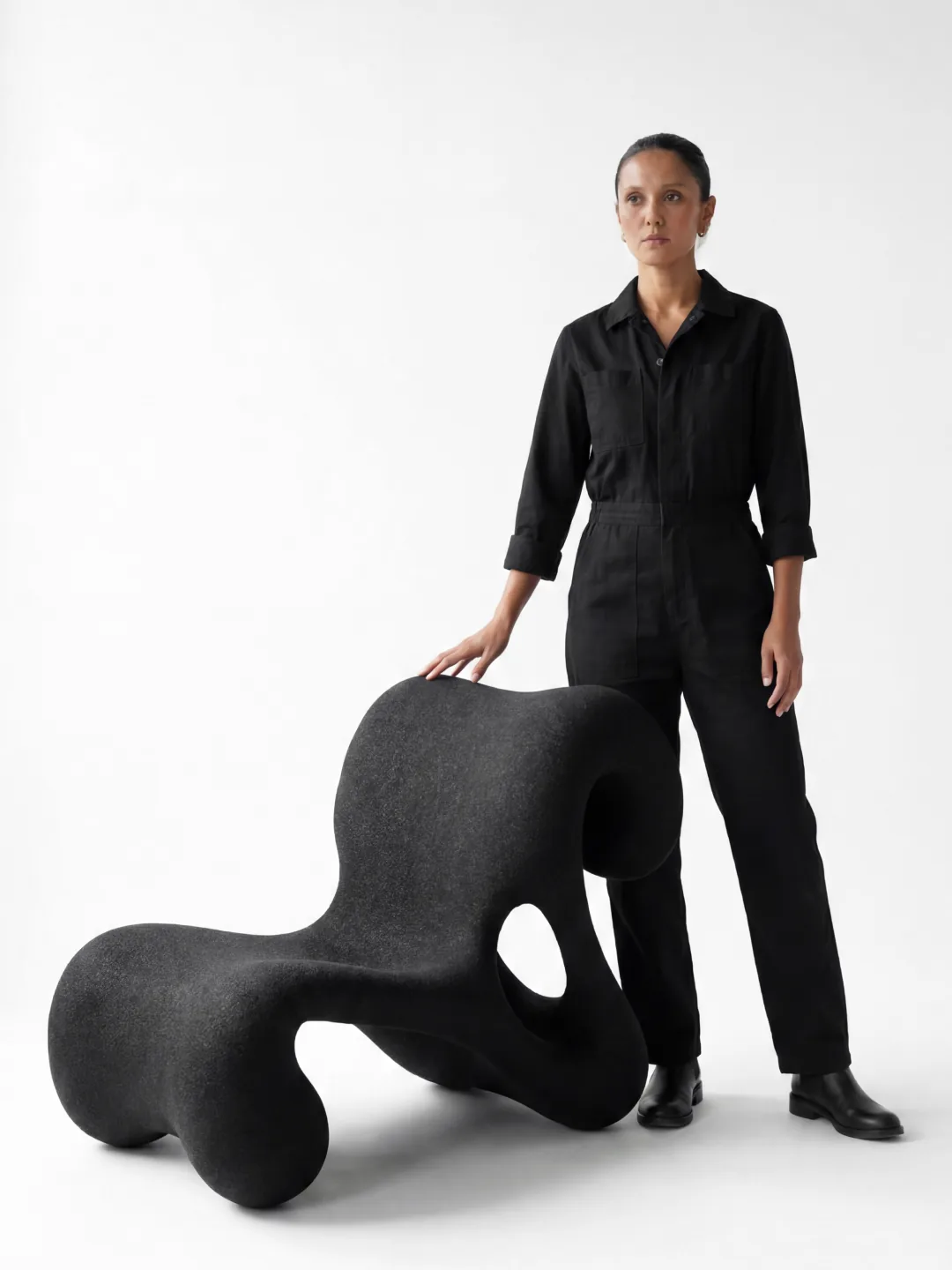 Sulky Sand Chair, quartz sand, by Rollo Studio, view 5