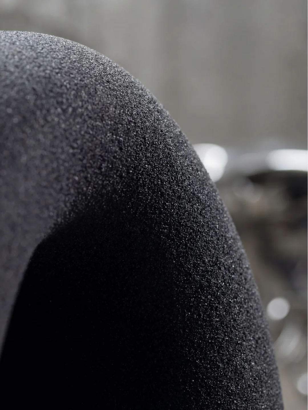 Sulky Sand Chair, quartz sand, by Rollo Studio, view 12