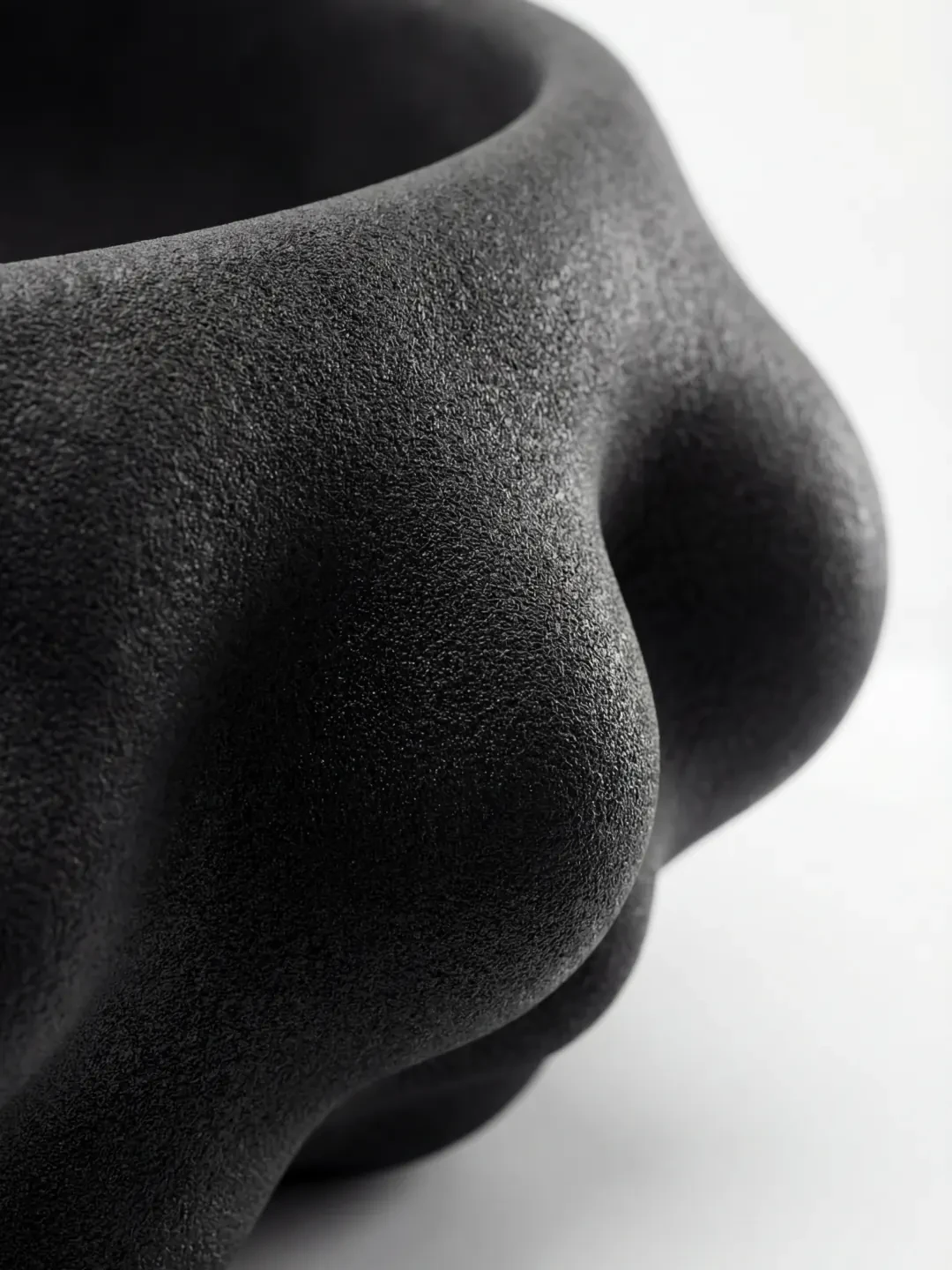 Vessel V4 Vase, quartz sand, by Rollo Studio, view 6