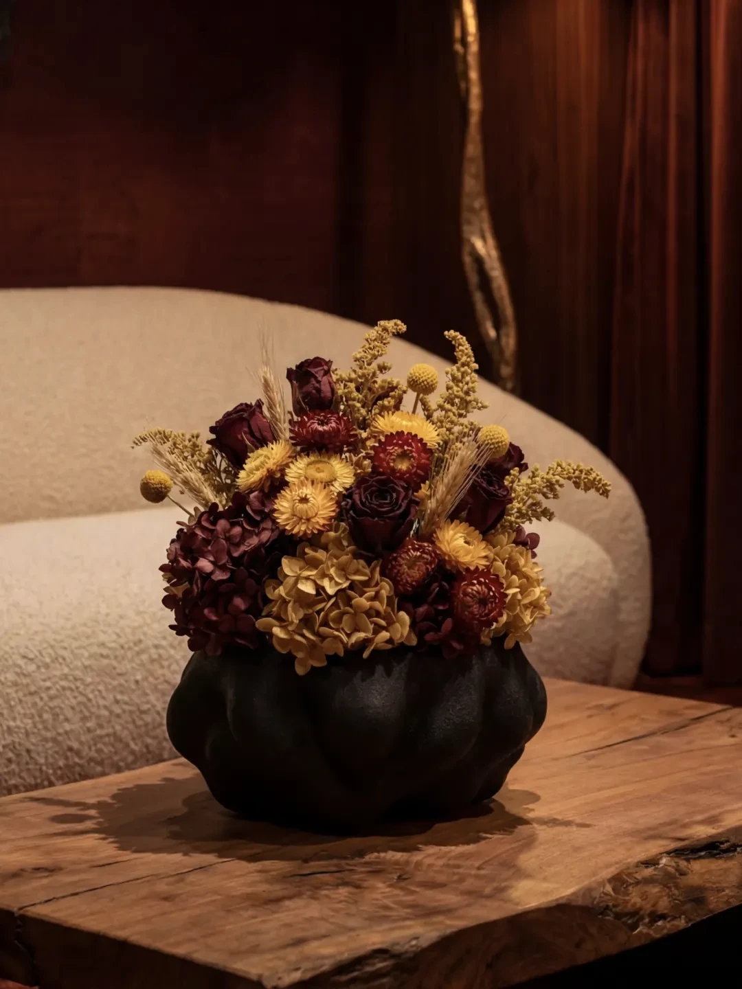 Vessel V4 Vase, quartz sand, by Rollo Studio, view 9