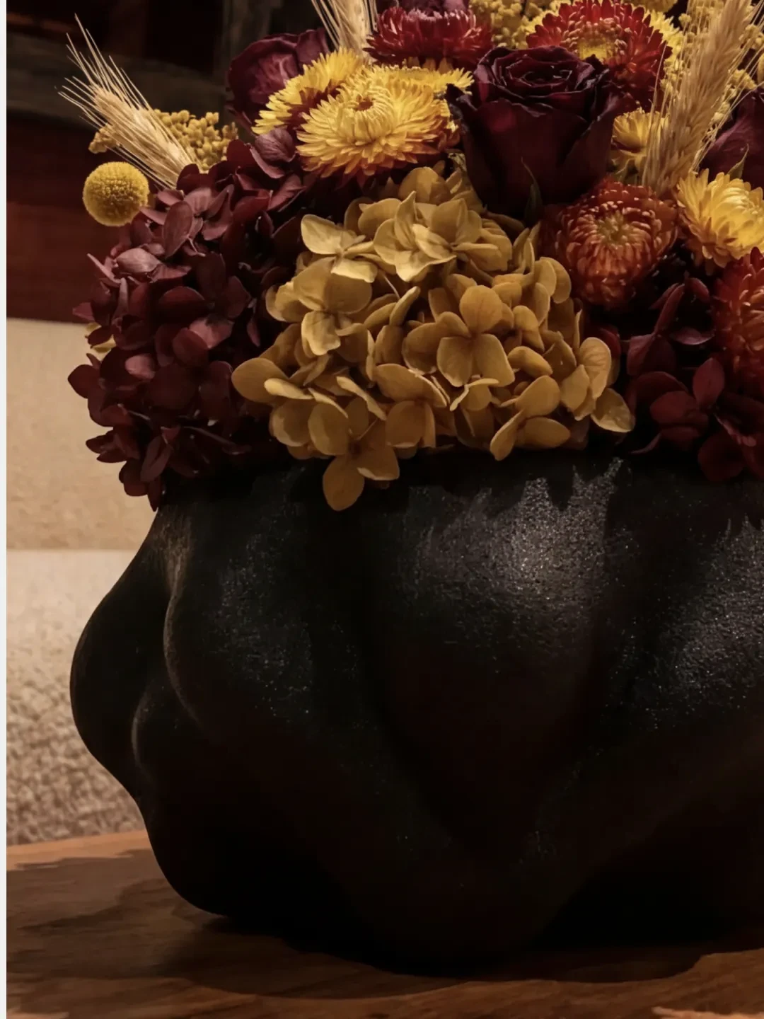 Vessel V4 Vase, quartz sand, by Rollo Studio, view 10