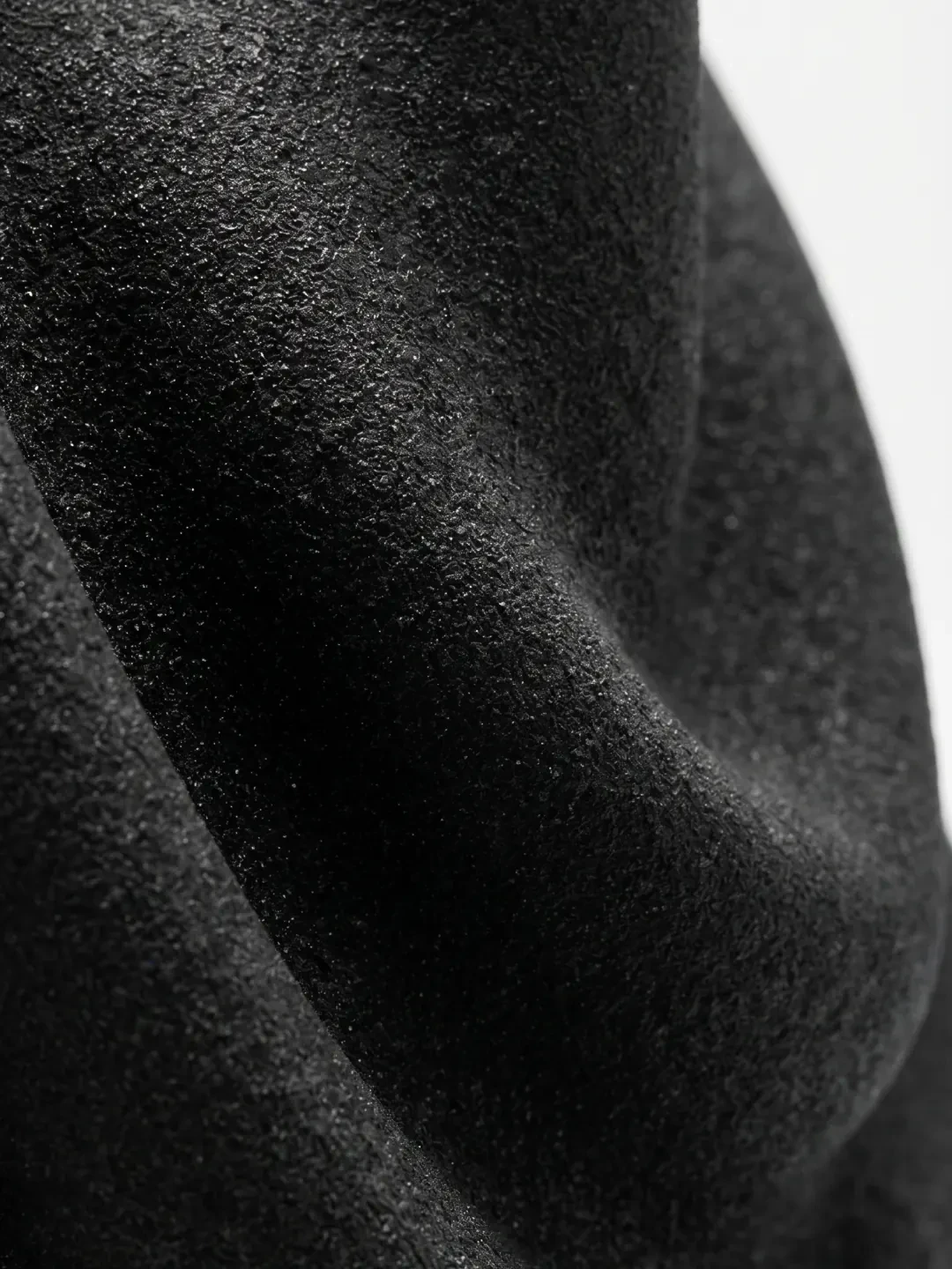 Vessel V8 Vase, quartz sand, by Rollo Studio, view 4