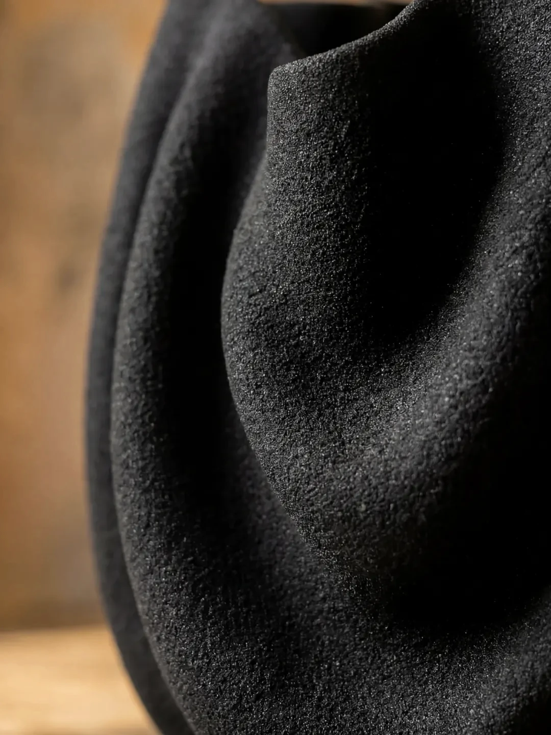 Vessel V8 Vase, quartz sand, by Rollo Studio, view 7