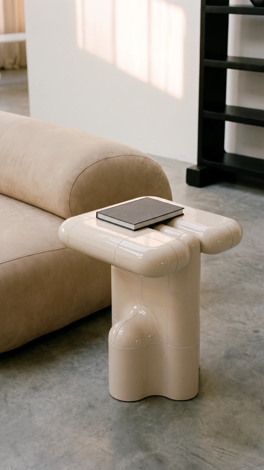 U·001 in Cream