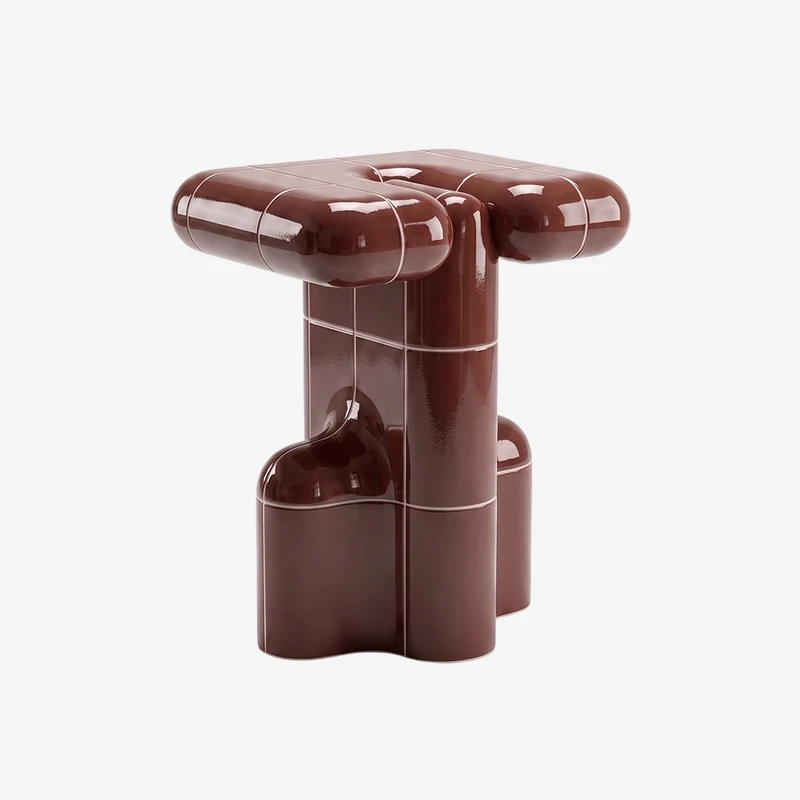 U·001 side table in Garnet (RAL 030 40 30), glossy hand-finished, Rollo Studio