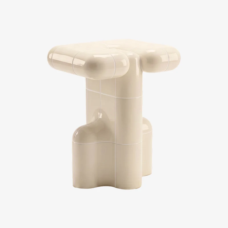 U·001 side table in Ivory (RAL 1015), glossy hand-finished, Rollo Studio